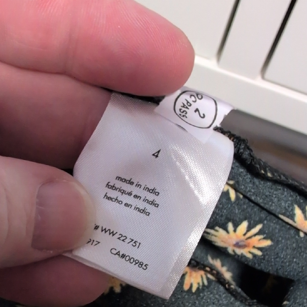 WeWoreWhat Cowl Ditzy Daisies Midi Dress - Picture 15 of 15